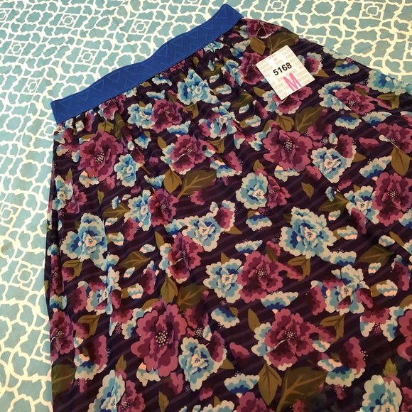 LULAROE Blue Purple Roses Lola Medium